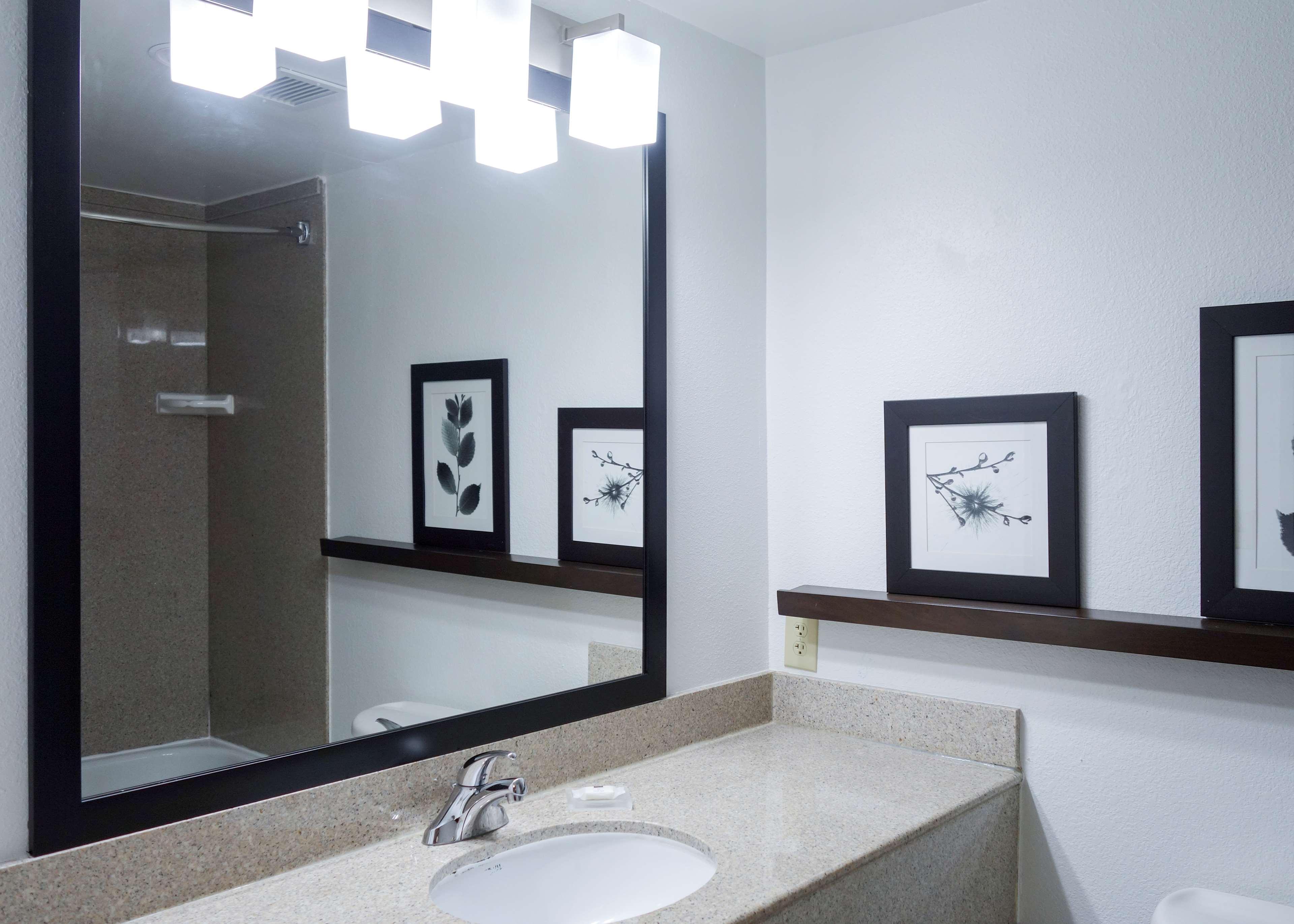Country Inn & Suites By Radisson, Washington, Dc East - Capitol Heights, Md Esterno foto